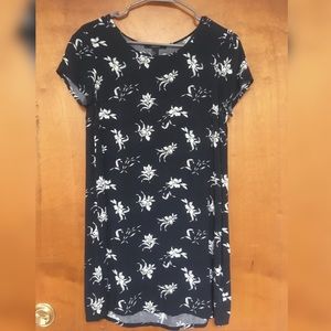 Forever 21 Floral Shift Dress